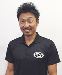 �t����X�`�[�t�g���[�i�[